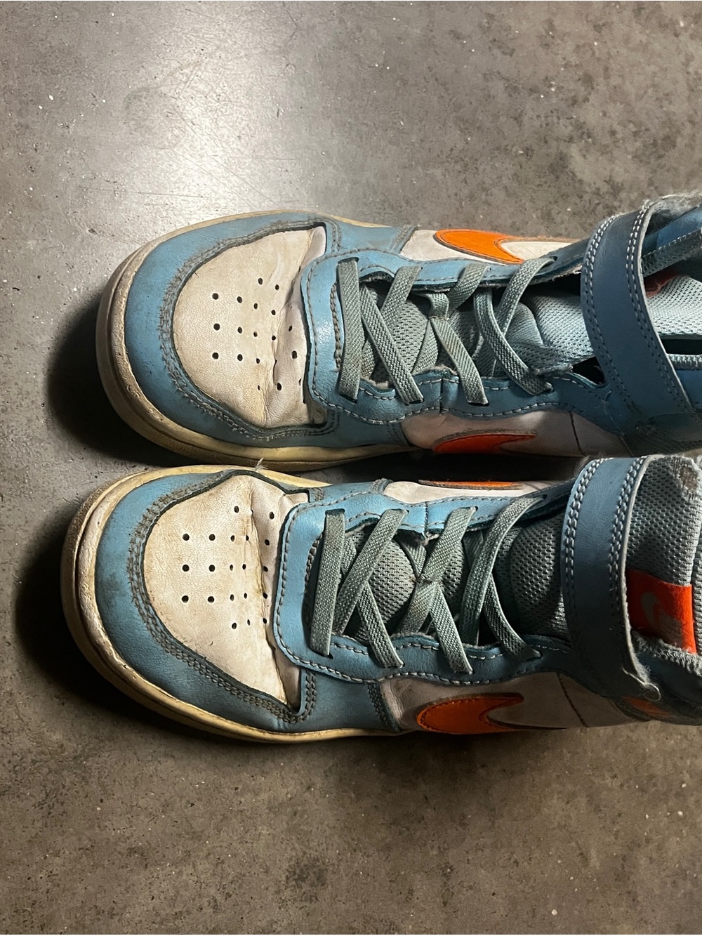 Kids Nike High-Top Athletic Sneakers in Blue and Orange